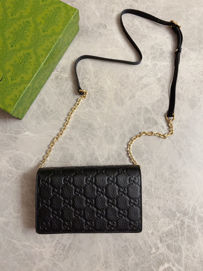 G*u*i wallets & purse